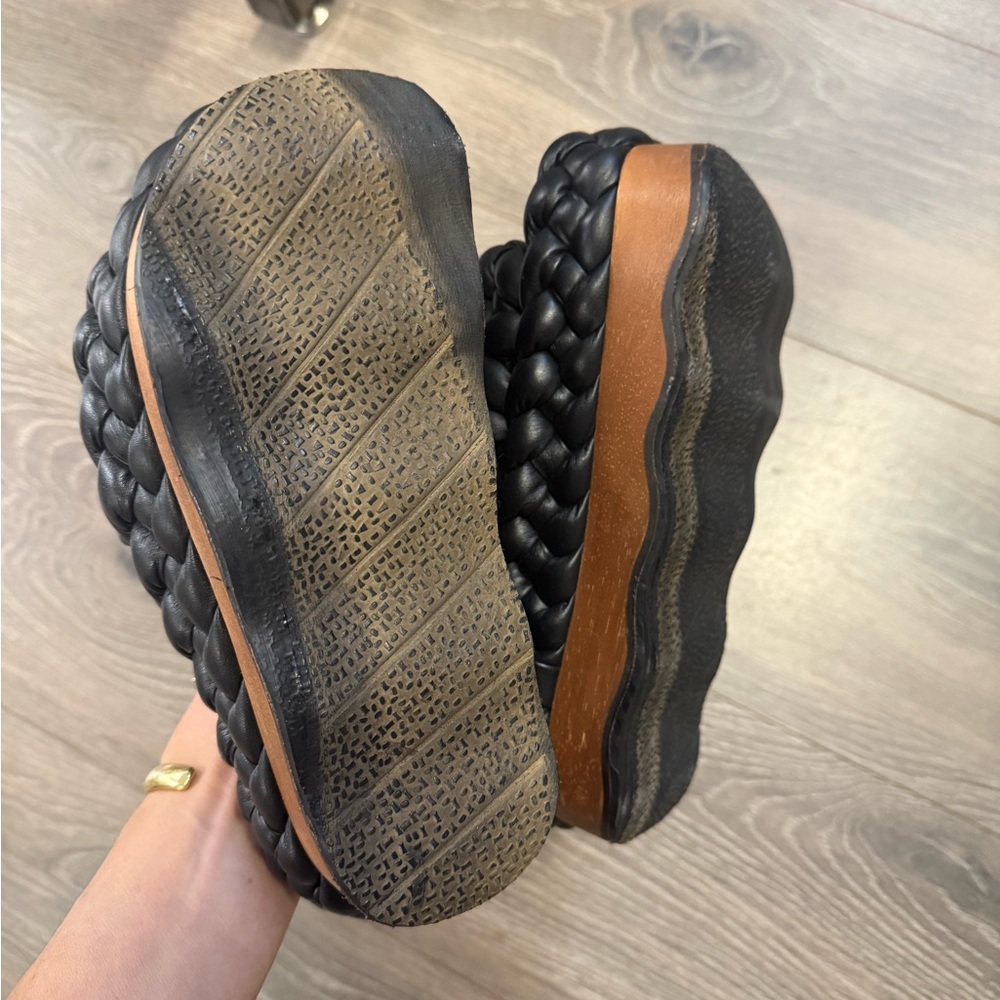 Chloe Wavy Braided Leather Platform Sandals - Picture 5 of 5